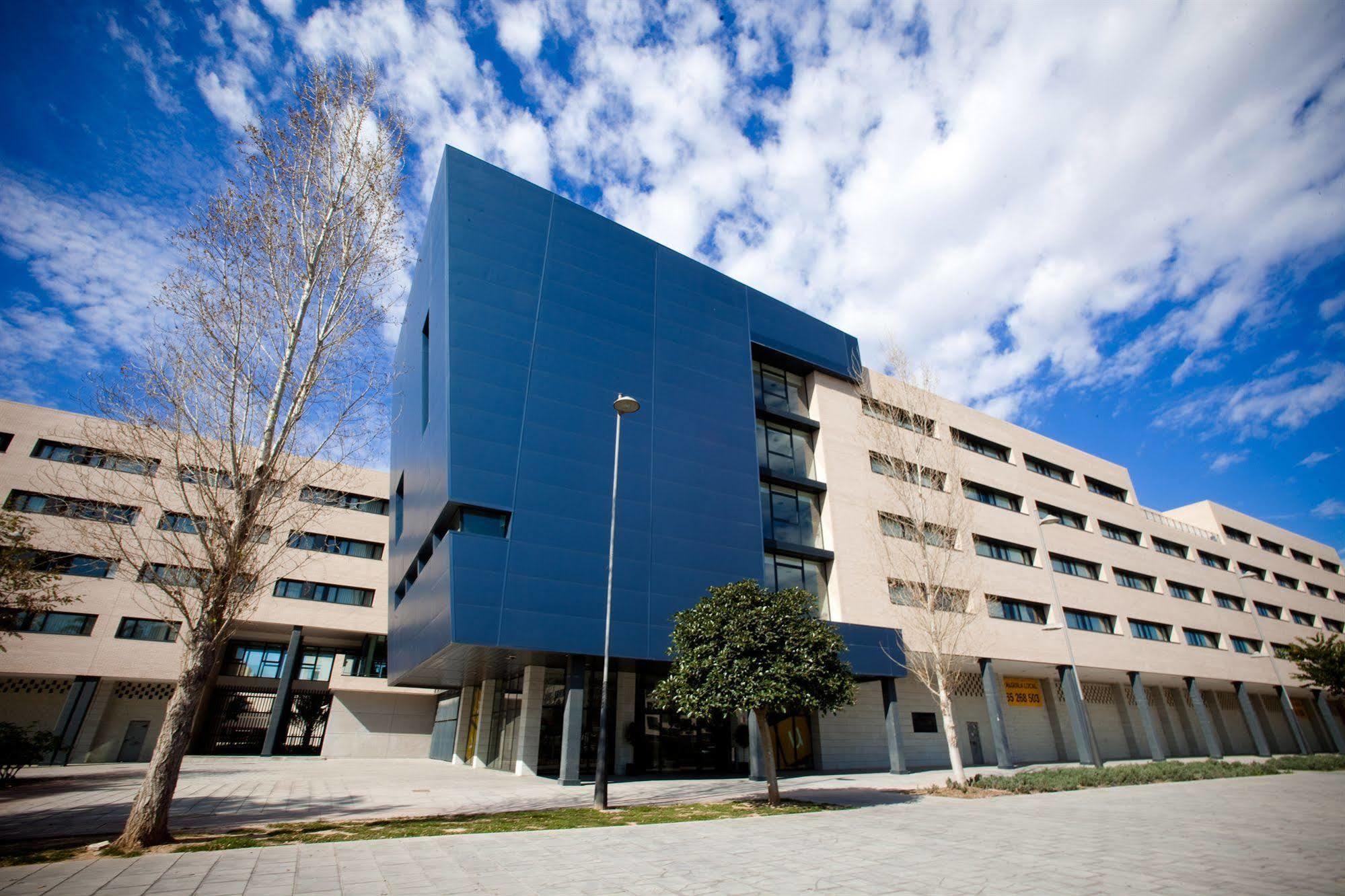 Villa Alojamiento Y Congresos - Villa Universitaria San Vicente Raspeig Eksteriør bilde